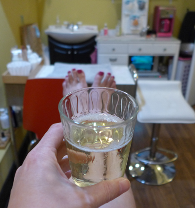champagnehappytoes