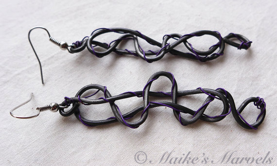 Wire Earrings by Maike's Marvels